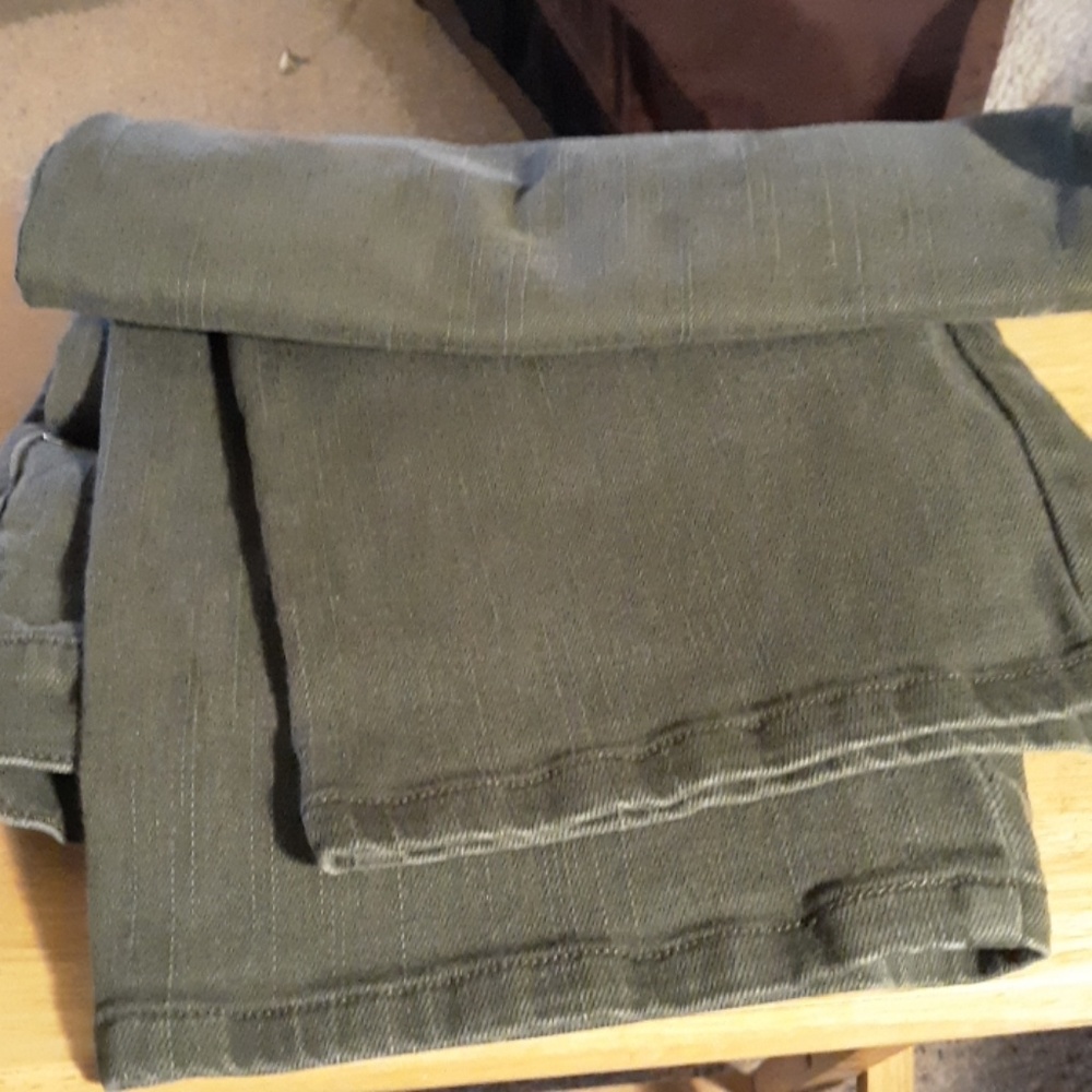 Jeans - Picture 3 of 4